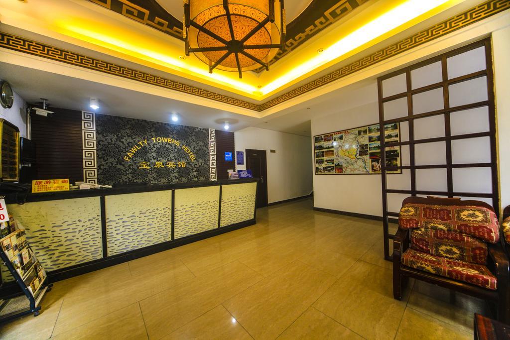 Fawlty Towers Hotel Yangshuo Eksteriør billede