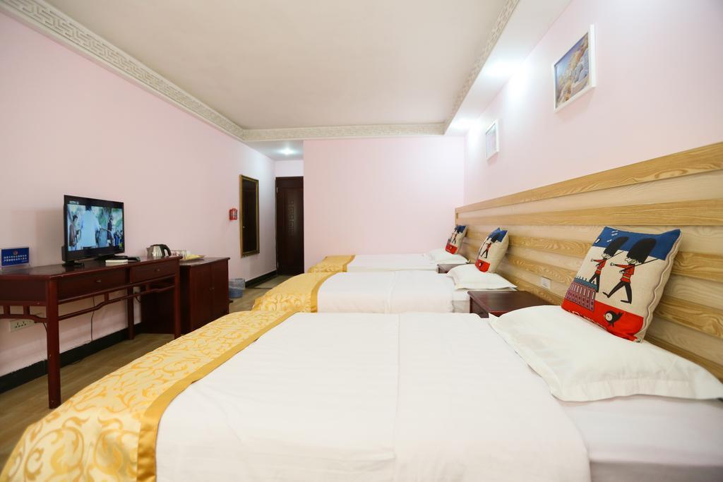 Fawlty Towers Hotel Yangshuo Eksteriør billede